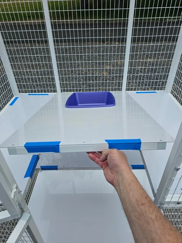 Add-on Divider with Recessed Litter Pan for Walk-in Enclosures Model 510 and 515