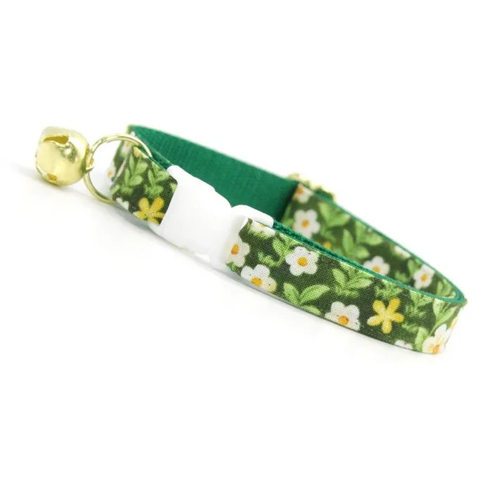 Made By Cleo – “Hazel” – Green Floral Cat Collar Adult (8-13)